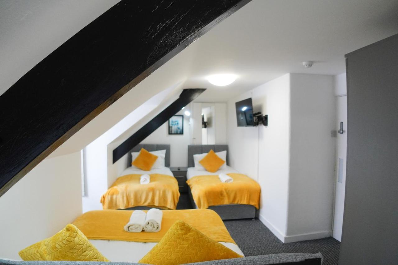 Station House Guest house *